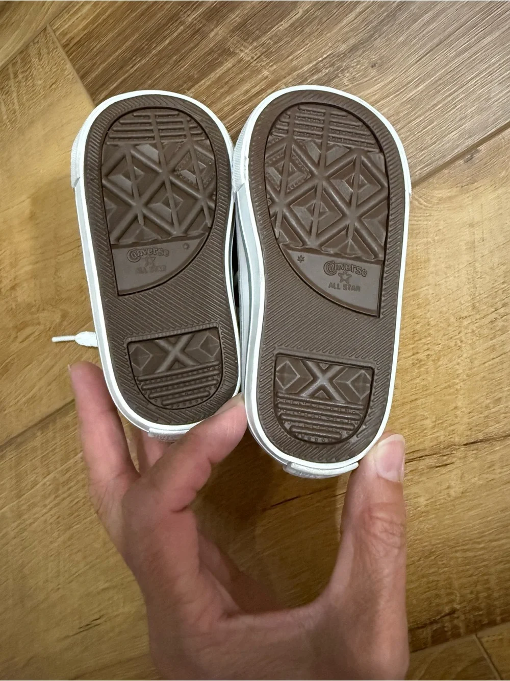 Converse Kids Silver Glitter Low-Top Sneakers with White Laces